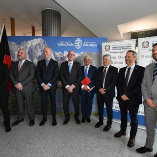 Il Ministro ha incontrato la Giunta (foto Paolo Rey per uff. stampa RAVA)