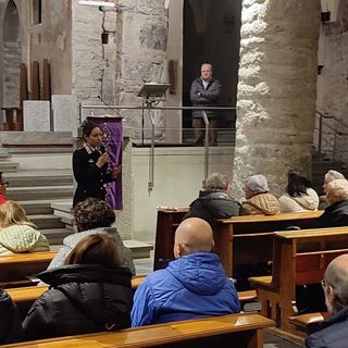 La capitana Chiara Ricciardi nella chiesa di Saint Vincent