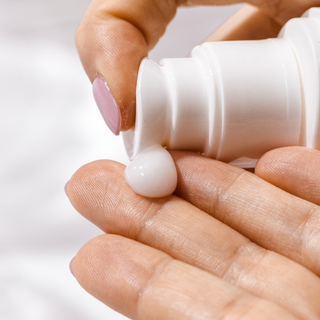 Creme corpo idratanti, Altroconsumo ha scoperto che cosa fa la differenza