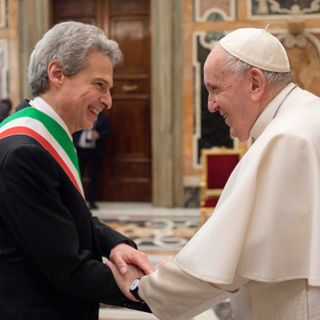 È di nuovo ora del silenzio