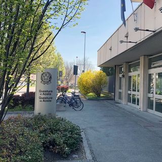 Polizia in Valle d’Aosta: un anno di presenza concreta e vicinanza alla comunità; 158 patenti e 257 carte di circolazione ritirate. Ben 24.904 punti patente sono stati decurtati