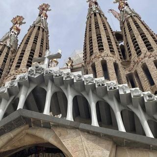"L'architetto di Dio" Antoni Gaudí diventa venerabile. Sarà beato don Nazareno Lanciotti