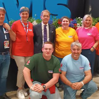 La Delgazione Valdostana. in piedi da sx Matteo Pini, Mara Bionaz, Presidente Nazionale Giampietro Briola, Irma Moro, Ingrid Brédy Danilo Gens