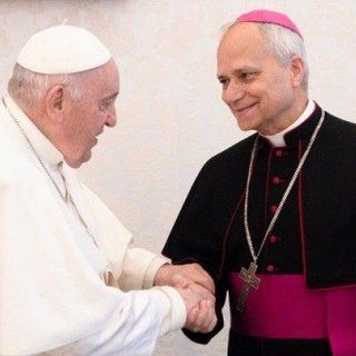 Renzi, il cardinale e la profezia della Gruber: l’altro conclave è in tv