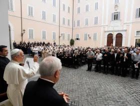 Papa Leone XIV: "L'amore di Dio per l'umanità è un'unica ed eterna realtà"