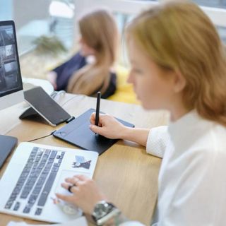 Switch Off – Accendi te stesso. Riflessi digitali: giovani, linguaggi e libertà di reinventarsi