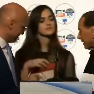 Nella foto d'epoca, Massimo Lattanzi, il più votato in FdI, con il Presidente di Forza Italia Silvio Berlusconi