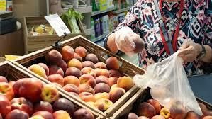 Spesa delle famiglie: 1 famiglia su 3 taglia sugli alimentari