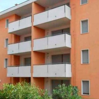 “Affitti folli e famiglie alla deriva: la Valle d’Aosta tradisce il diritto alla casa”