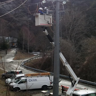 Meglio la luce del campanile che quella delle multinazionali
