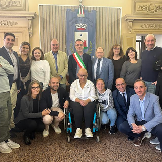 Nuovo Consiglio in carica a Châtillon: Daudry giura da sindaco e presenta le linee guida del mandato