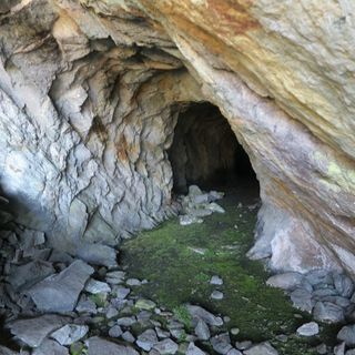 MONTAGNA VDA: Il rifugio Barbustel passando da Praz-Oursie