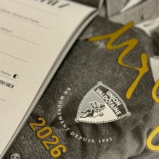 Calendrier de l’Union Valdôtaine 2026 : un hommage à Corrado Gex Calendrier de l’Union Valdôtaine 2026 : un hommage à Corrado Gex