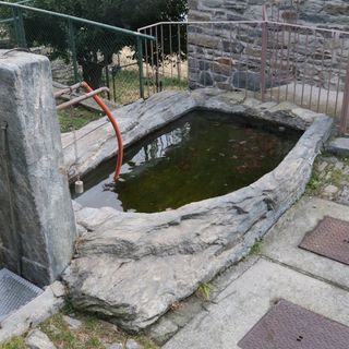 MONTAGNA VDA: Raggiungere il Forte di Bard dalla strada militare