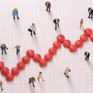 Aderenza terapeutica, metà dei pazienti fatica a seguire le cure: pesano fragilità sociali e più patologie