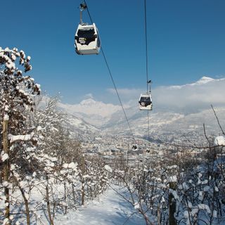 Telecabina di Pila bloccata, attimi di tensione ma nessun ferito