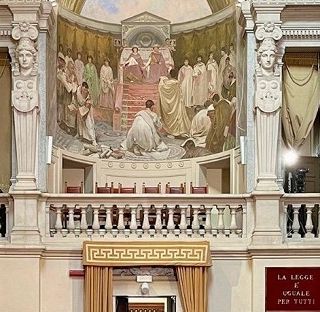 Toghe rosse, toghe nere e toghe arcobaleno