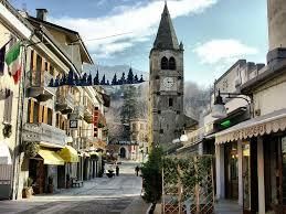 Alberi tagliati e luminarie d’oro, 'Saint-Vincent Rialzati 'passa all’attacco