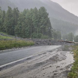 Maltempo, frane e colate detritiche isolano Rhêmes-Notre-Dame e bloccano la Valsavarenche
