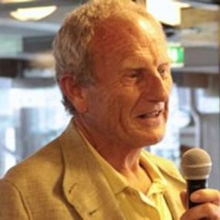 Ferruccio Fournier, presidente Avif. All'interno l'assessore regionale al Turismo, Aurelio Marguerettaz