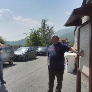 Il sindaco di Valgioie e l'Angelino a inizio percorso