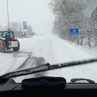 Maltempo in Valle d'Aosta, mezzi e personale Anas in azione per la pulizia e il trattamento del piano viabile sulle strade statali