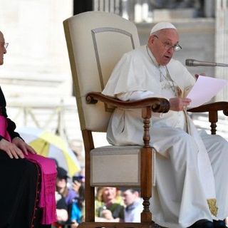 PAPA: Testimone di speranza