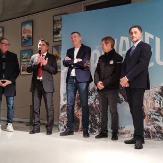 da sx a dx: Jean-Jacques Raffaele, Sindaco di La Turbie; Roberto Rota, Sindaco di Courmayeur; Agostino Pesce, Direttore generale della Camera di Commercio italiana di Nizza; Jean Pasteur, Assessore allo Sport Comune di Monaco e Giulio Alaimo, Ambasciatore d'Italia a Monaco