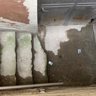 Aosta: Ripulito da siringhe e immondizie uno spazio di accesso alla scuola San Francesco