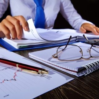 Ennesimo ribasso dei tassi di interesse, tutti vogliono il mutuo a tasso fisso: il ritorno delle surroghe