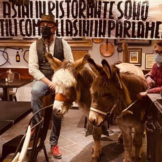 Campane e pentole in piazza, continua la protesta dei ristoratori