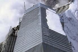 Prenotazione obbligatoria per dormire a Capanna Carrel lungo la via normale al Cervino