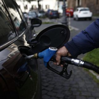 Stangata carburanti