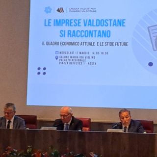 Da sn: Luigi Bertschy, Renzo Testolin e Roberto Sapia pres. Chambre