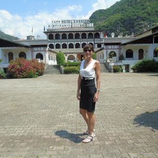 CASA SUBITO IN VALLE D'AOSTA: Albergo con 25 camere e ristorante in gestione a Verrès