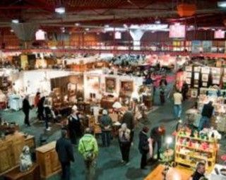 Quelques 80 exposants Foire Brocante et Antiquités de Martigny