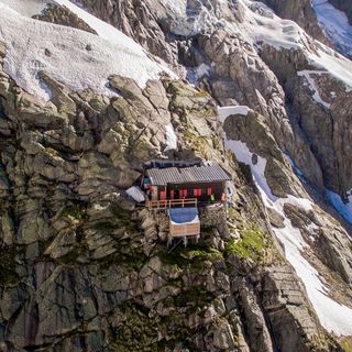 Il rifugio Boccalatte-Piolti (foto Cai Torino)