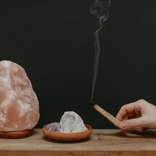 Cos'è la lampada di sale, un accessorio di cui si sente tanto parlare