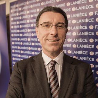 Il senatore della Valle d'Aosta annuncia voto di sfiducia a Conte