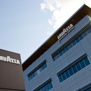 Sindacati sorpresi da annunciata chiusura Lavazza Verres