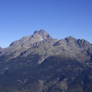 Il Pelvo D'Elva da lontano