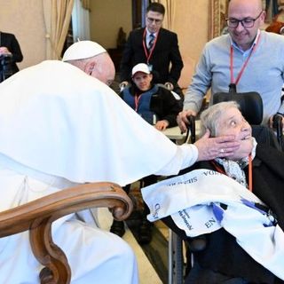 Il Papa con i membri dell'Associazione Religiosa Istituti Socio-Sanitari (ARIS)