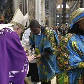 Papa Francesco celebra la messa con la comunità congolese a Roma nel 2019 Foto: Vatican Media