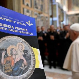 Il Papa ai militari italiani: grazie per l'aiuto ai deboli durante guerre e calamità