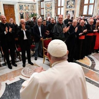 Francesco: il prete non cammina da solo, tessere una forte rete di rapporti fraterni