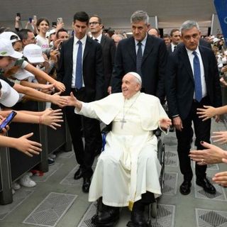 Papa Francesco e i bambini in Aula Paolo VI (6 novembre 2023)
