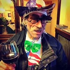 Pino America durante le riprese del film