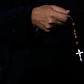 PAPA: Non siamo nati per uccidere, si trovino cammini di pace