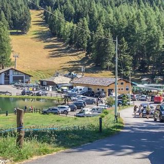 Nella foto di repertorio il Col du Joux in estate