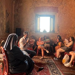 Dal carcere ingiusto alla rinascita: Il tour di Marco Sorbara, Ambasciatore del Perdono, al Monastero San Magno